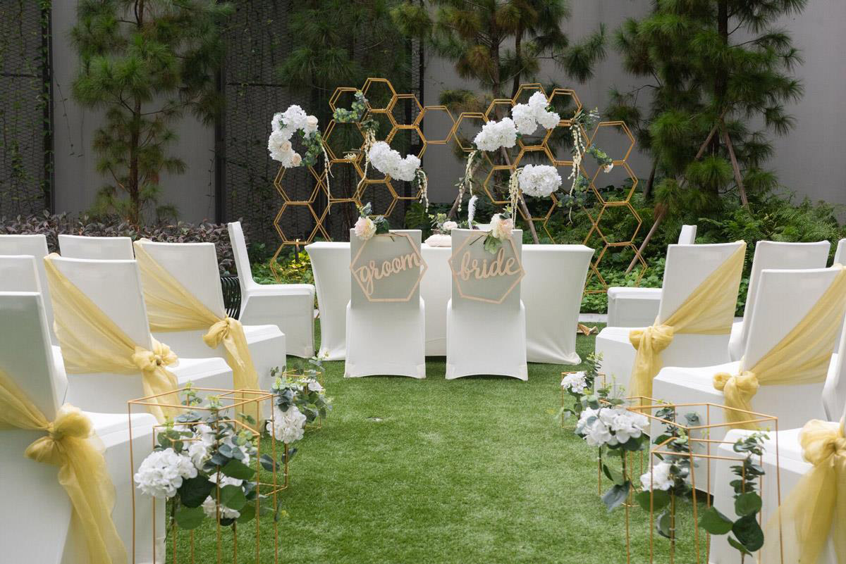 7 Romantic Garden Wedding Sites in Singapore to Tie the Knot