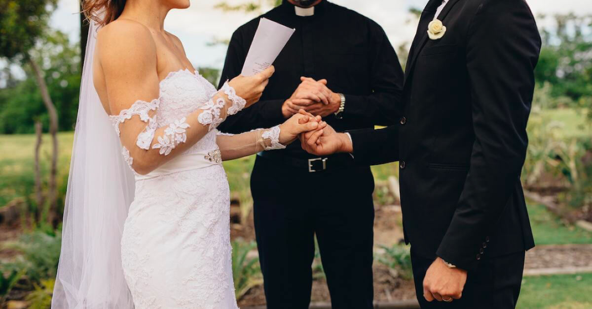 6 Writing Tips to Help You Get Started on Your Wedding Vows