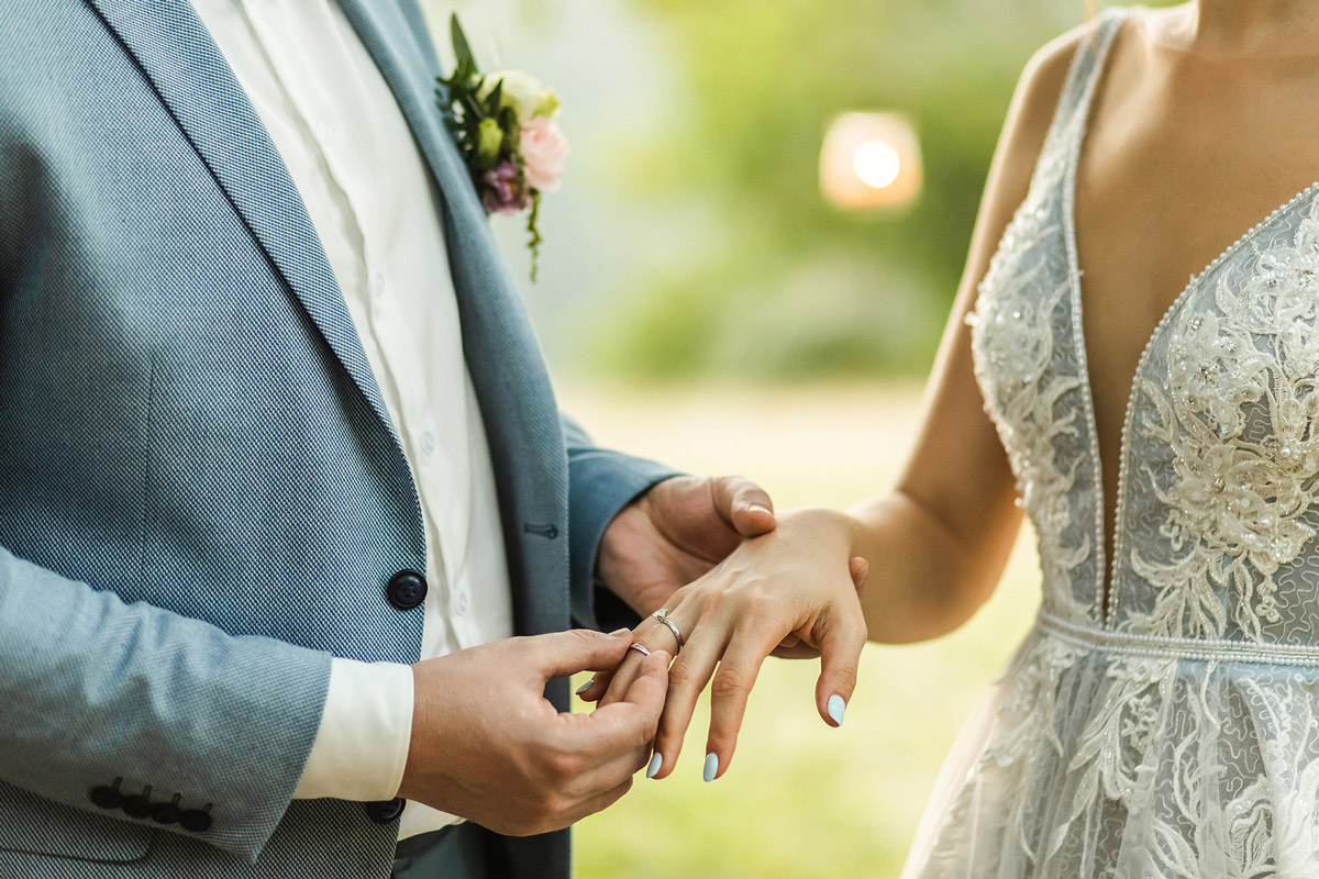 6 Writing Tips to Help You Get Started on Your Wedding Vows