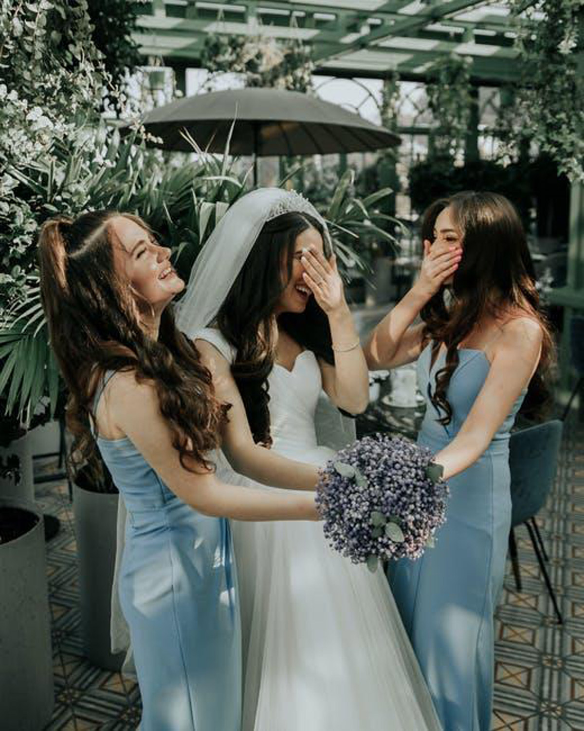 Wedding Planning 101: The Bridesmaids' Responsibilities