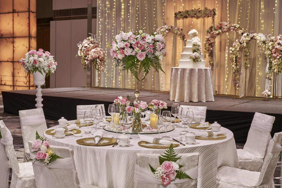 Impress & Indulge with a Regal Wedding at Singapore Marriott Tang Plaza Hotel