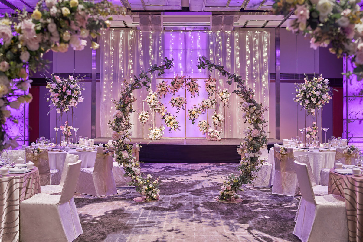 Impress & Indulge with a Regal Wedding at Singapore Marriott Tang Plaza Hotel