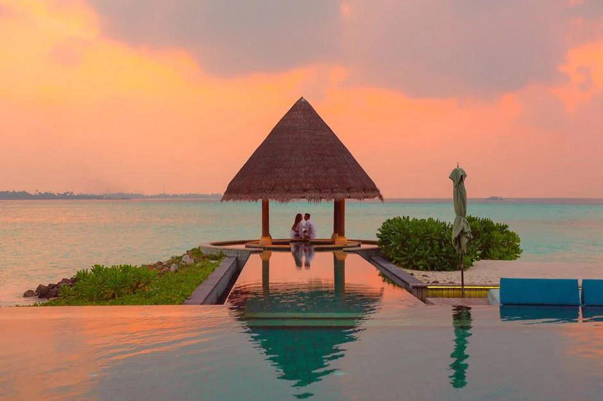 4 Tips To Help You Save Big Bucks During Your Honeymoon