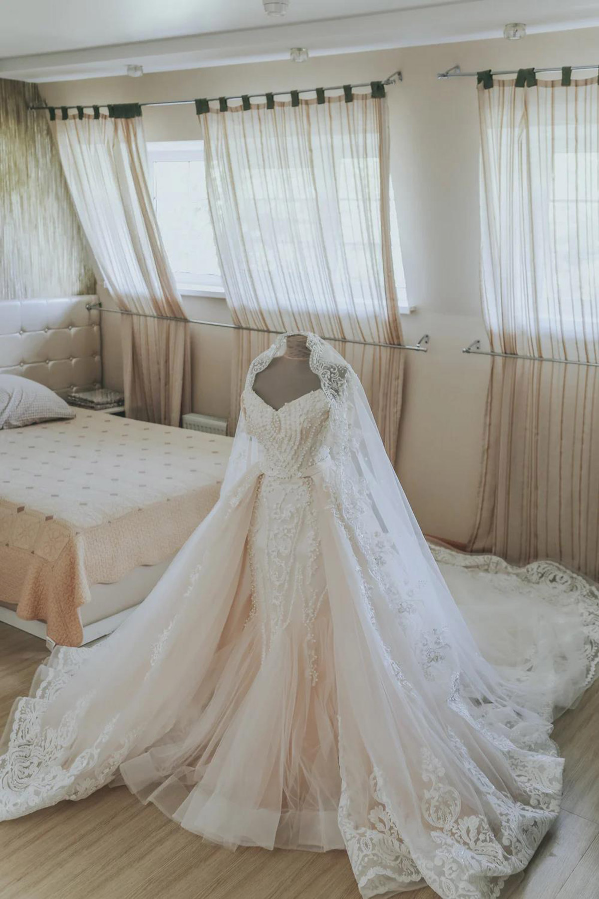 Buy Or Rent: What Is The Actual Cost Of A Wedding Gown?