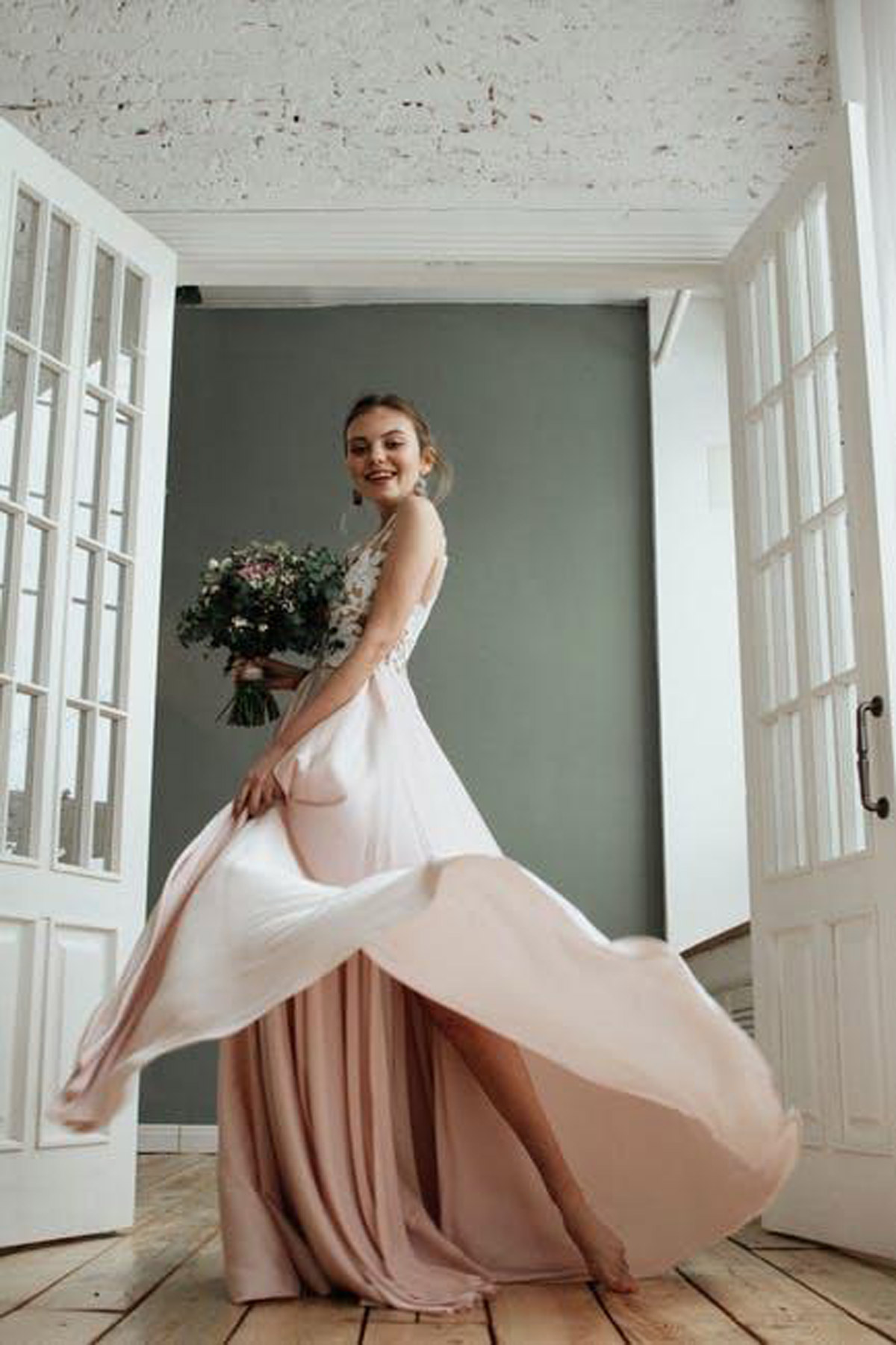 Stunning Yet Functional: Choosing An Ideal Wedding Dress
