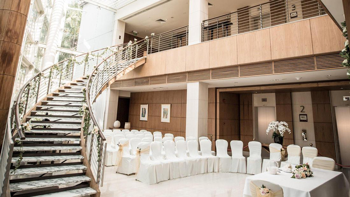 Tropical Yet Regal: Your Destination Wedding Close to Nature at Amara Sanctuary Resort Sentosa