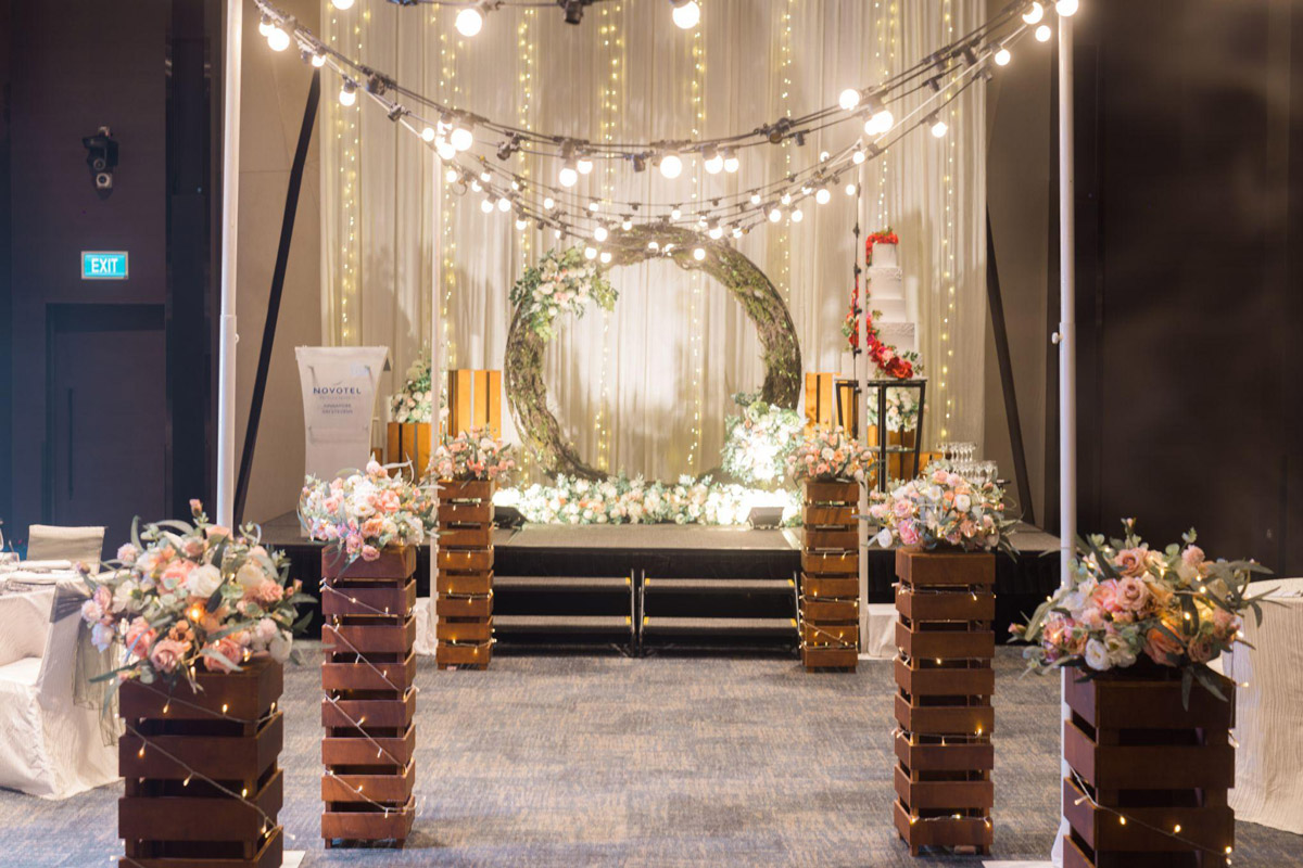 A Wedding Beneath the Stars: Novotel Singapore on Stevens