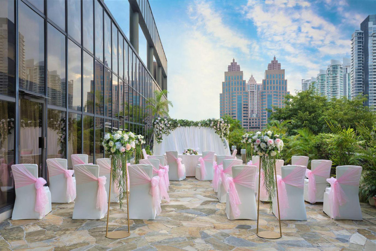 Holiday Inn Singapore Atrium: Your Magically Dynamic Wedding Venue