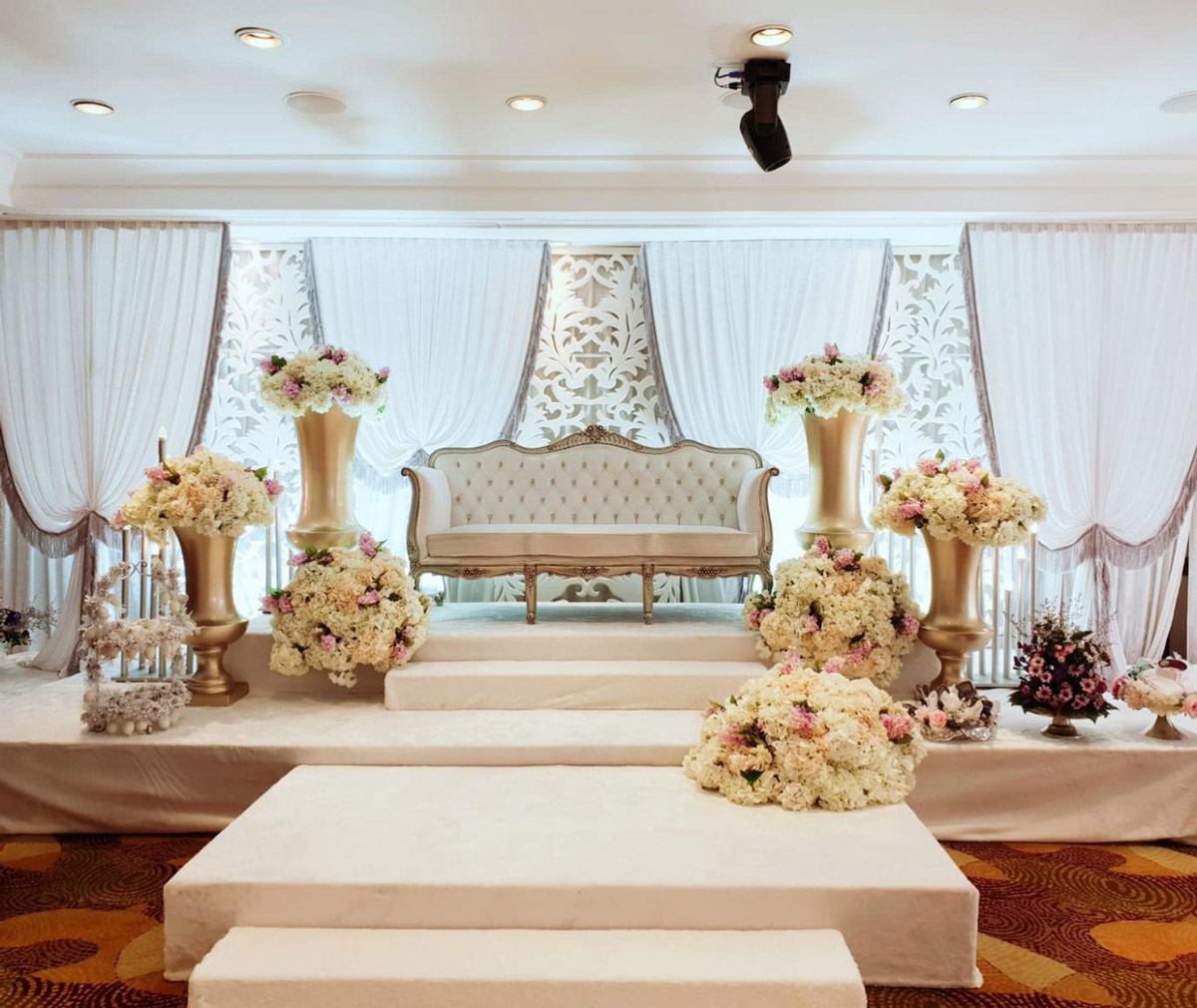 Holiday Inn Singapore Atrium: Your Magically Dynamic Wedding Venue