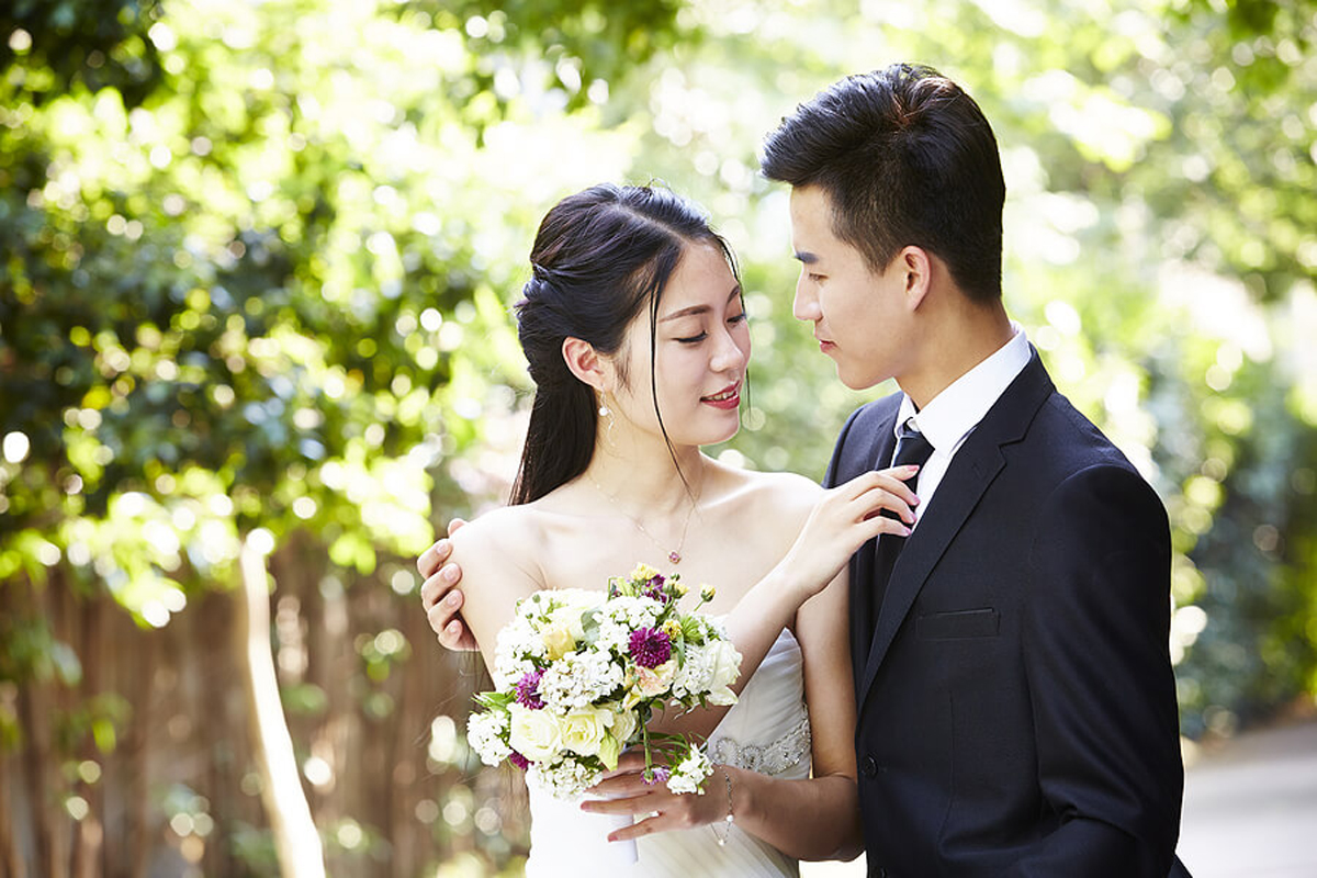 4 Simple Strategies to Feel at Ease for Your Wedding Photos