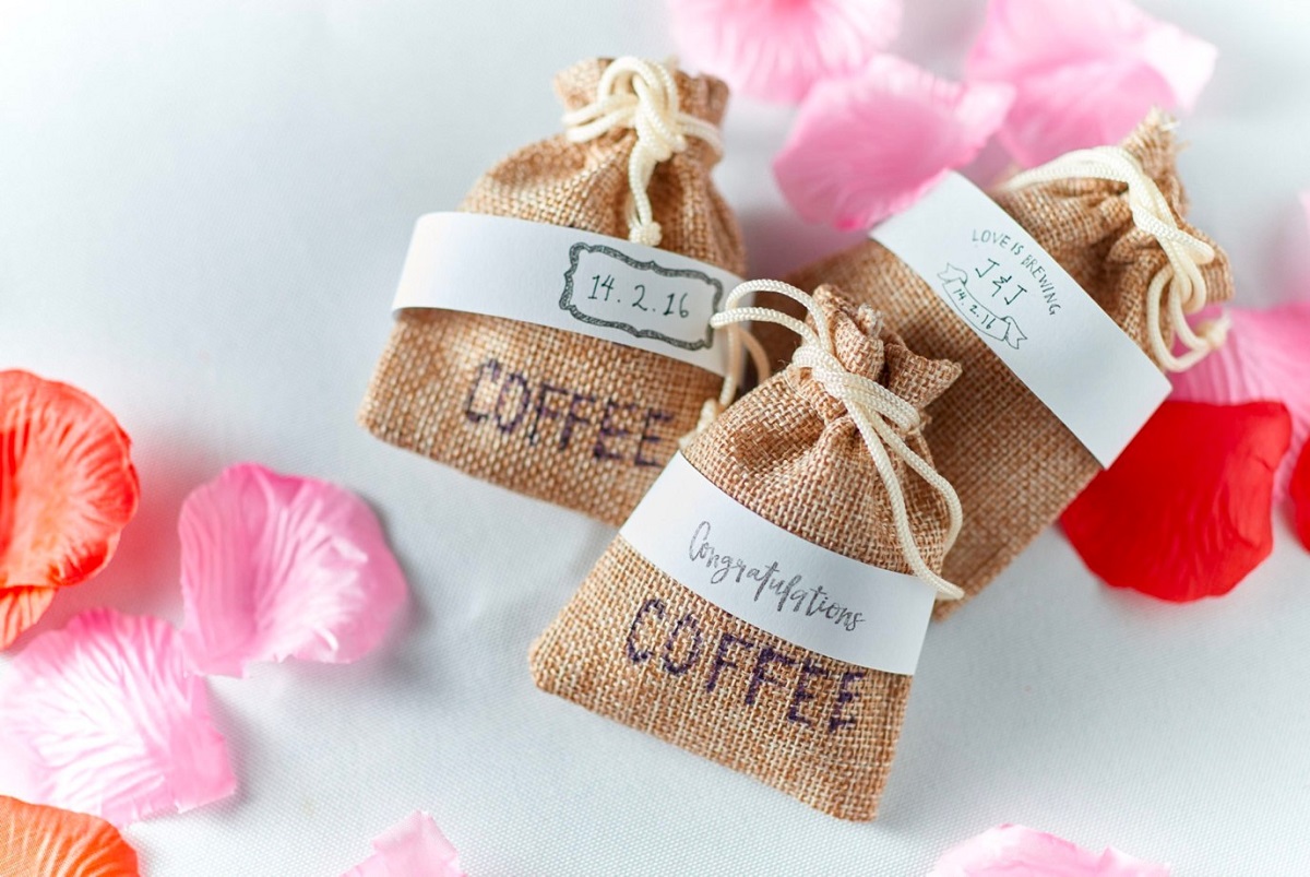 10 Unique Wedding Favours that your Guests will surely love! 