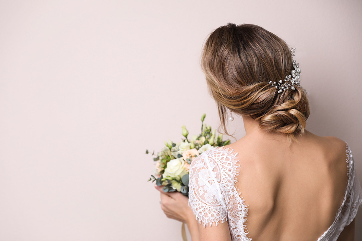 Choosing the Perfect Bridal Hairstyle: Tips and Inspiration