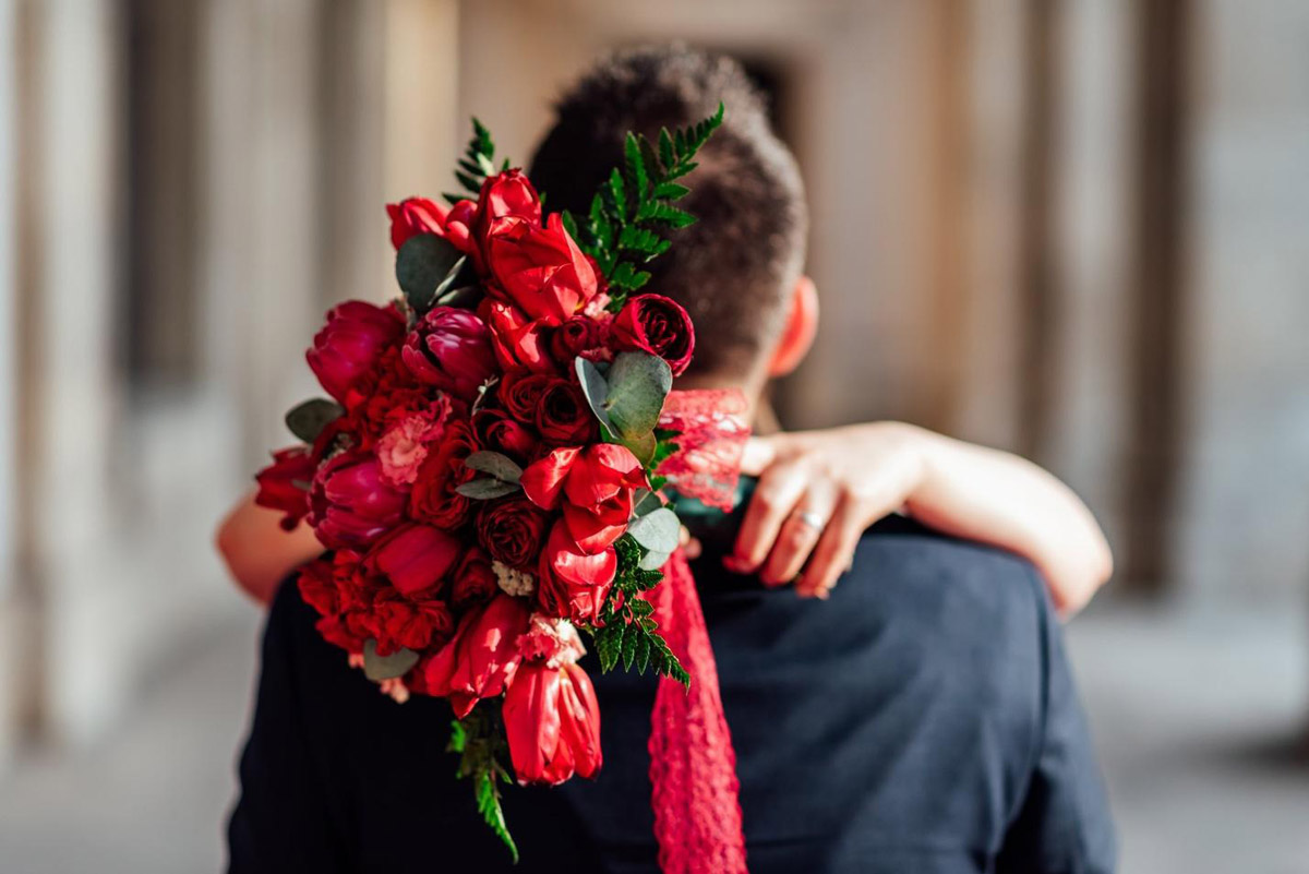 A Sneak Peek at 2024 Wedding Flower Bouquet Trends to Watch
