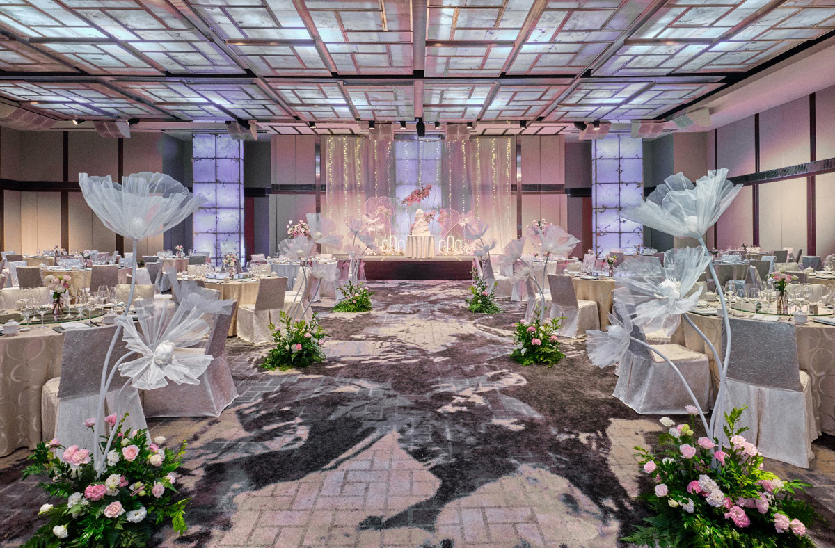 Enchanting Dream Wedding in The Heart of The City at Singapore Marriott Tang Plaza Hotel