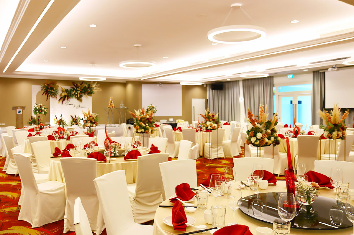 Seletar Country Club: Where Your  Wedding Dreams Take Flight 