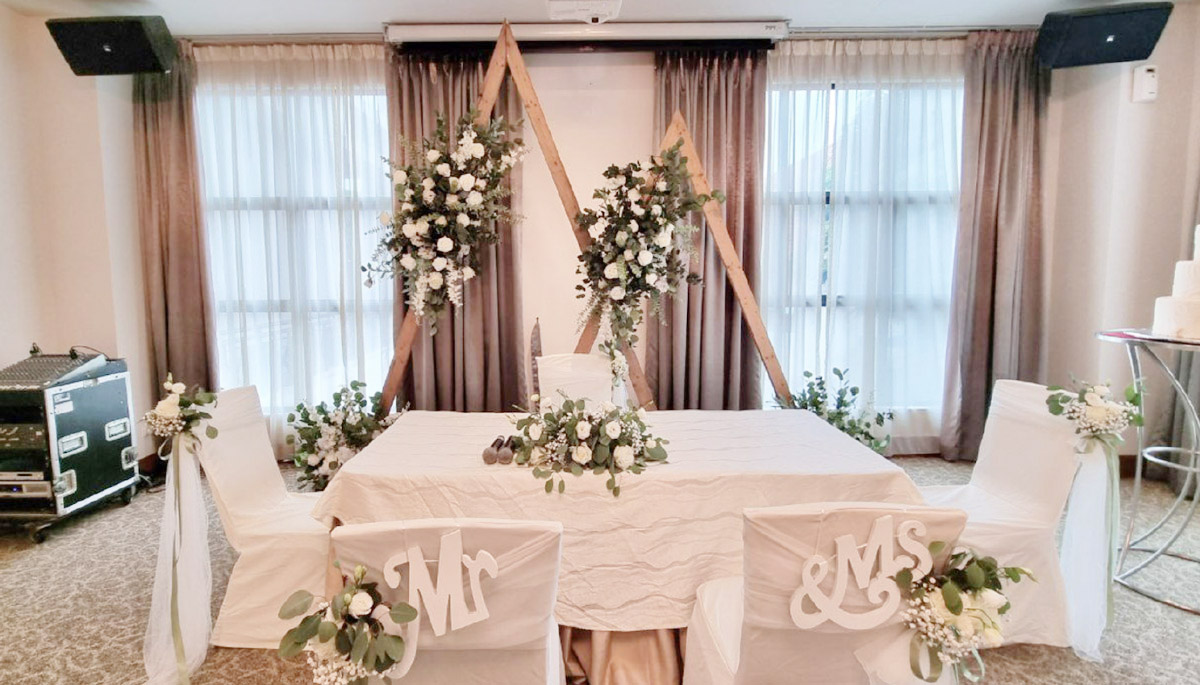 Seletar Country Club: Where Your Wedding Dreams Take Flight 