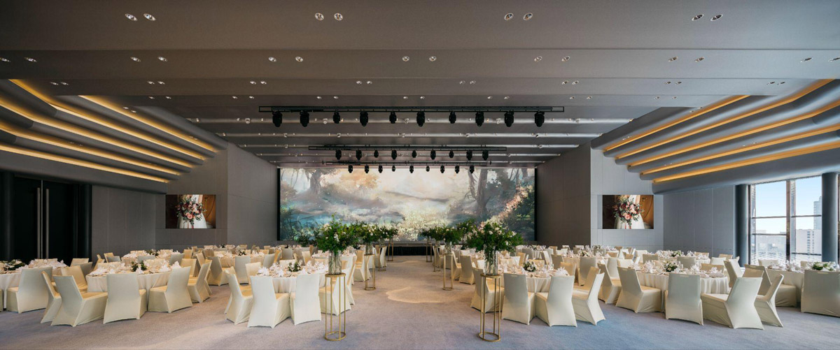 Elevate Your Wedding Story to New Heights at Pan Pacific Orchard