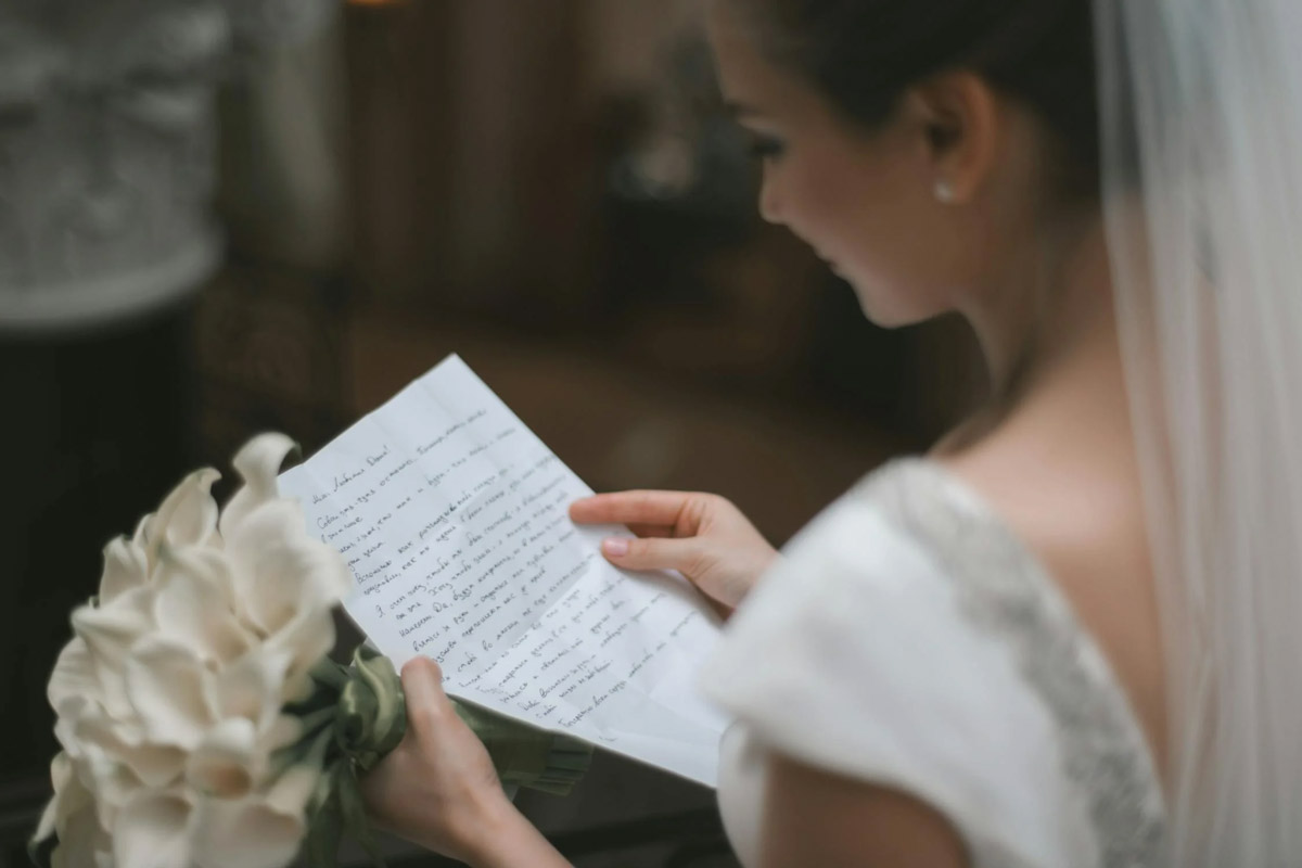 Writing Your Wedding Vows: What You Should and Shouldn’t Do