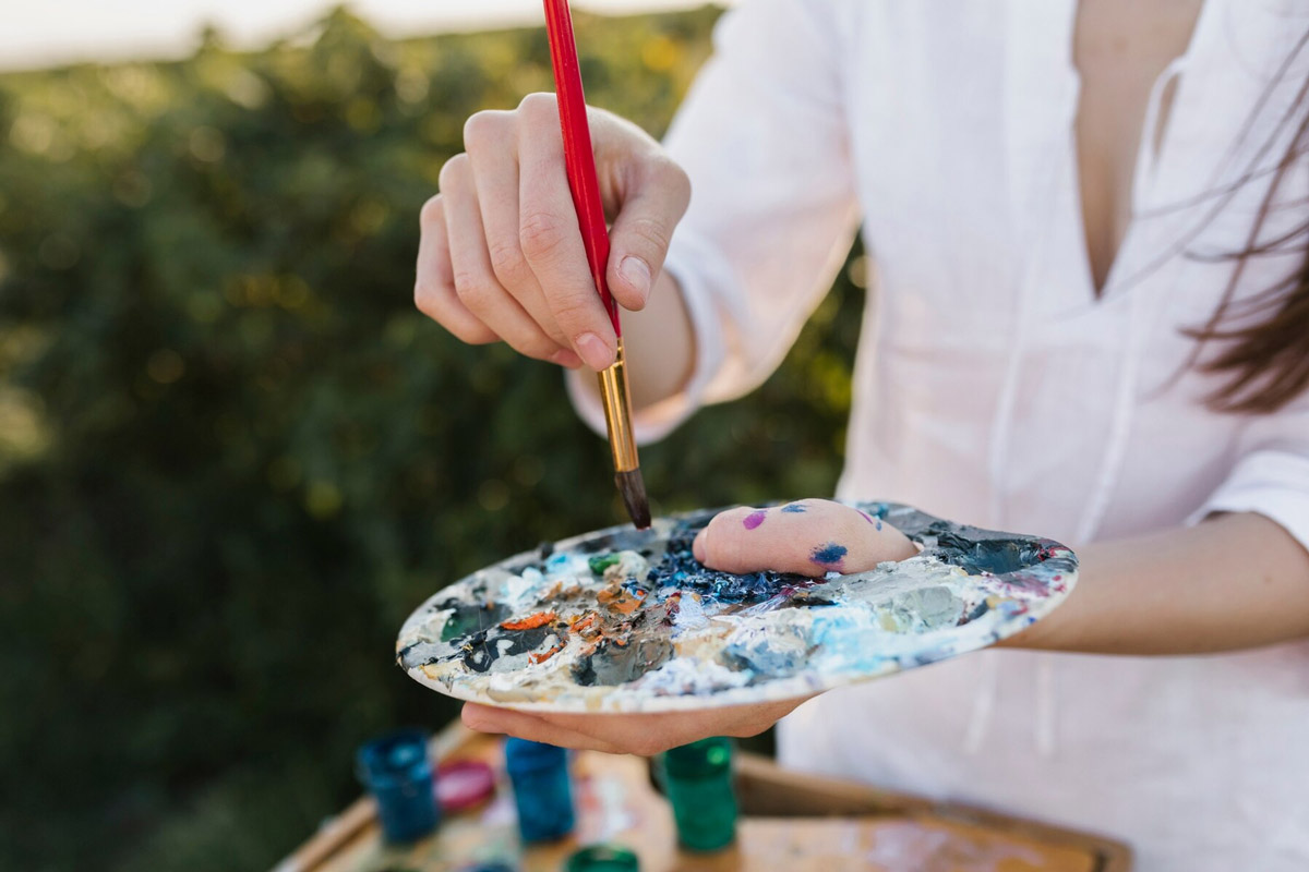 5 Tips For Incorporating Live Art At Your Dream Wedding