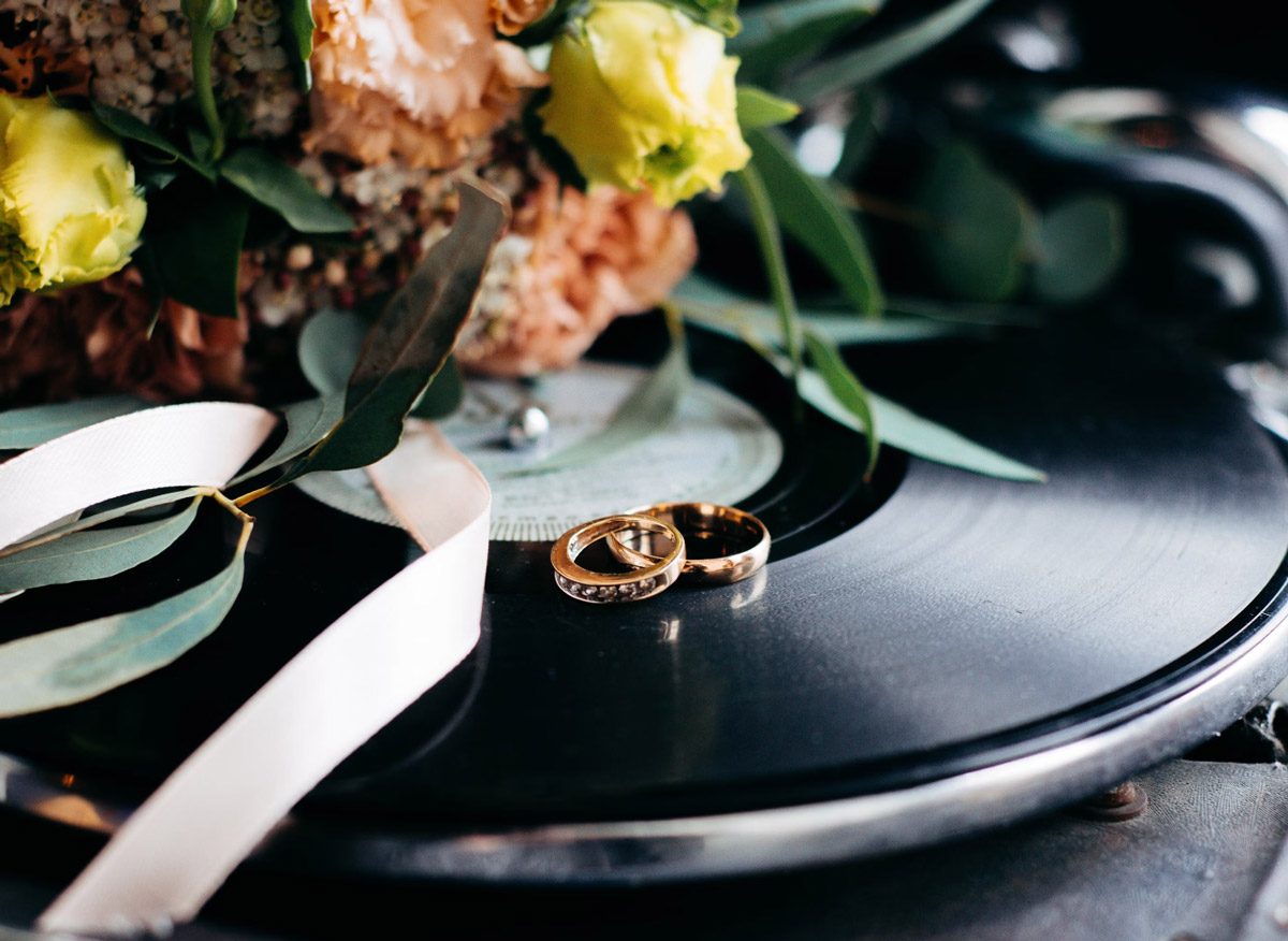 Creating The Perfect Wedding Playlist: Do’s And Don’ts