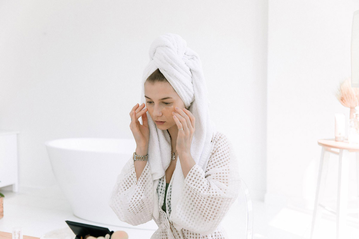 Say 'I Do' to Flawless Skin! Doctor-Recommended Solution to Reduce Acne Scarring on Your Wedding Day