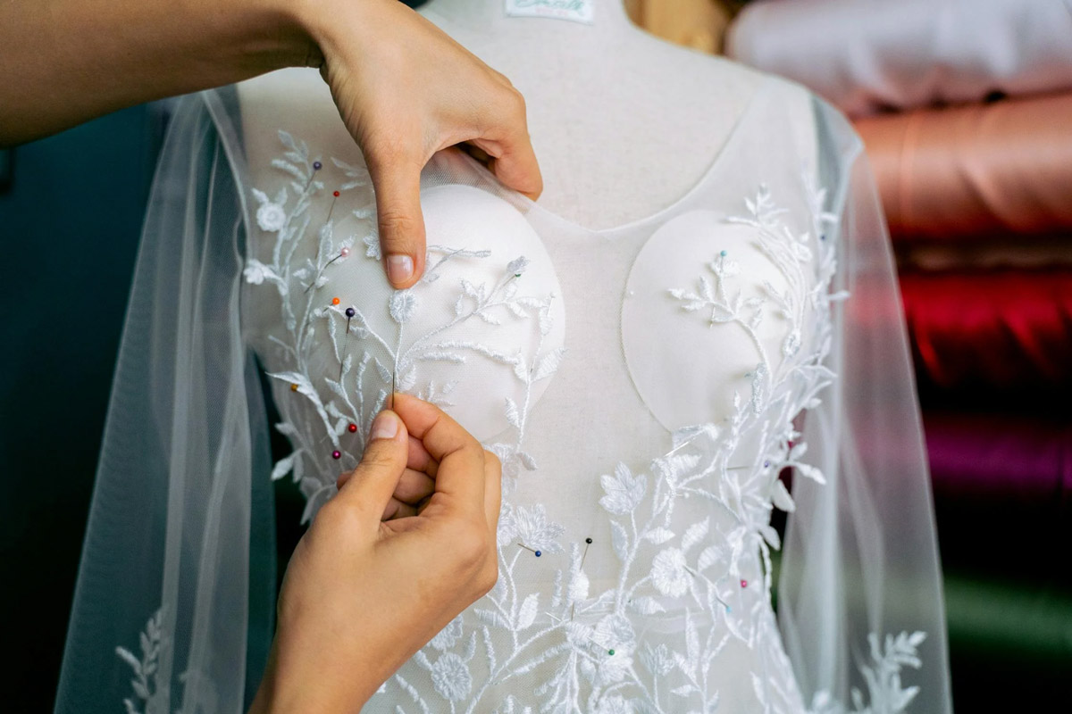 A Comprehensive Wedding Dress Fitting Checklist For The Bride