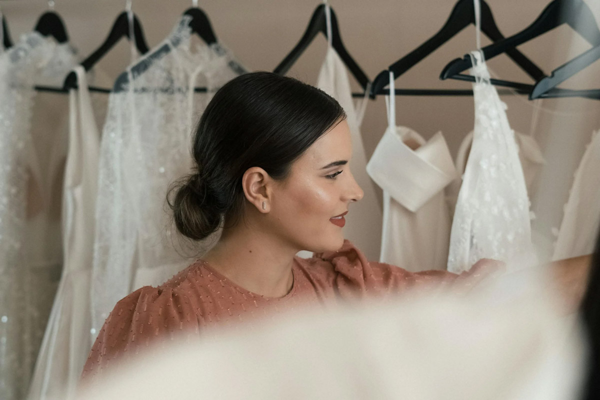 A Comprehensive Wedding Dress Fitting Checklist For The Bride