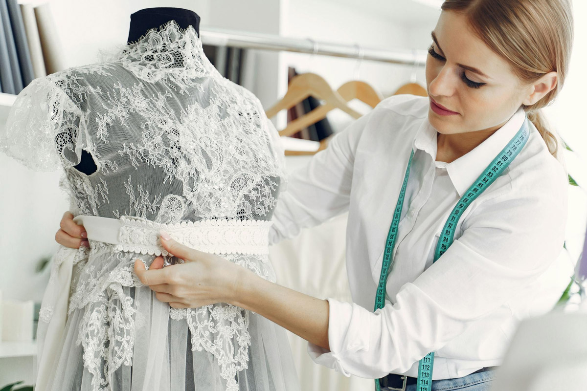 How To Ensure Your Rented Evening Gown Fits Perfectly