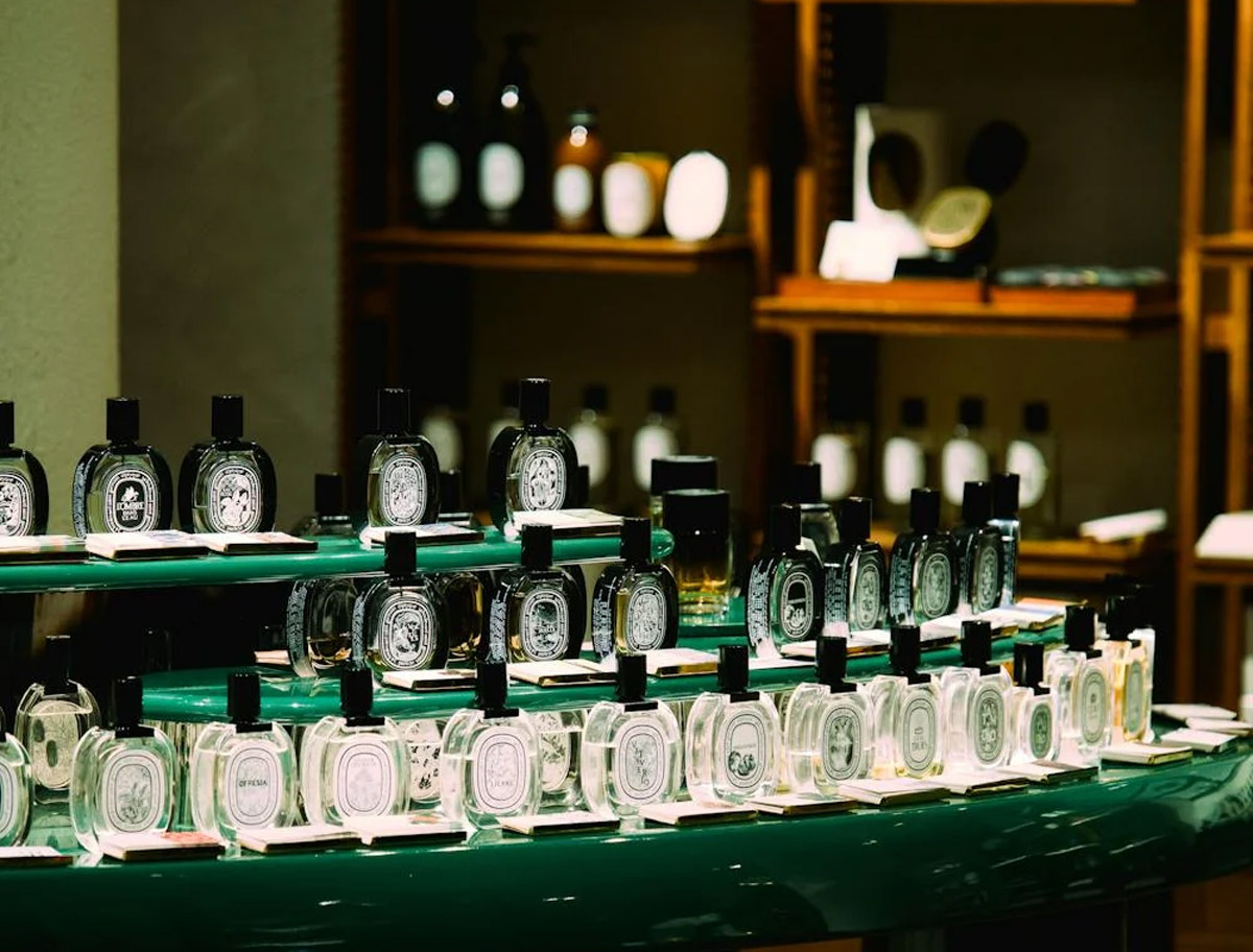 Scentscaping And Why Your Wedding Benefits From Fragrances