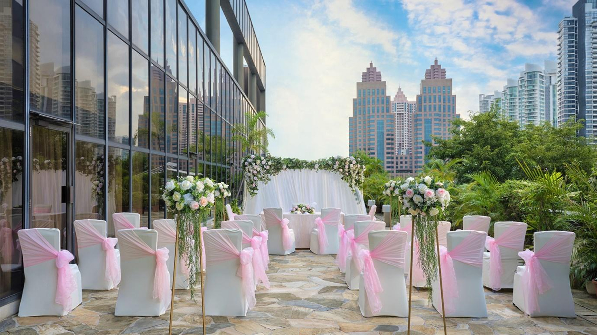 Transform Your Wedding Dreams at Holiday Inn Singapore Atrium Singapore