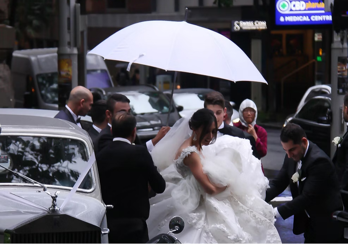 What The 30/5 Rule Really Means For Your Wedding Day