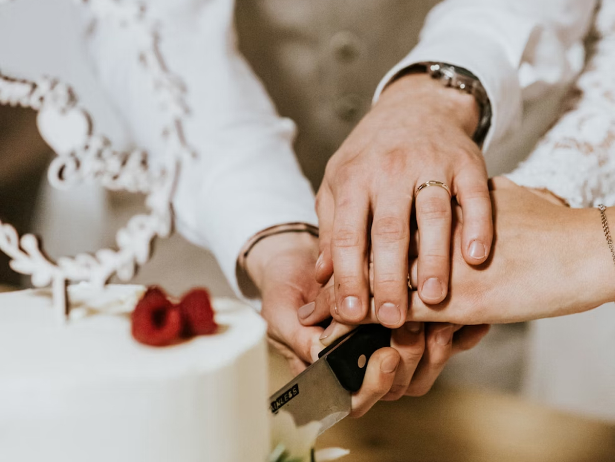 What The 30/5 Rule Really Means For Your Wedding Day