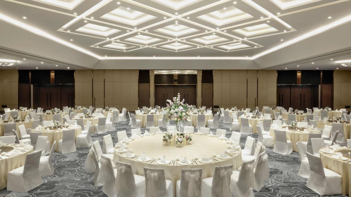 Where Urban Tranquillity Meets Wedding Elegance at Dusit Thani Laguna Singapore