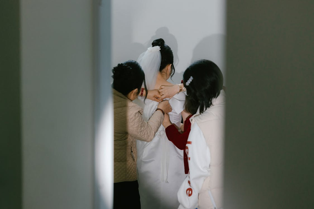 Hiring A Day-Of Coordinator: What Couples Should Know