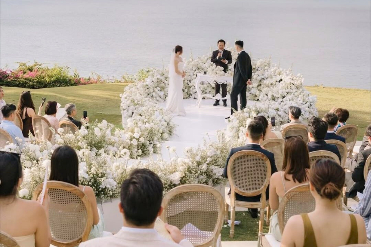 How Early Should You Book Vendors in Singapore?