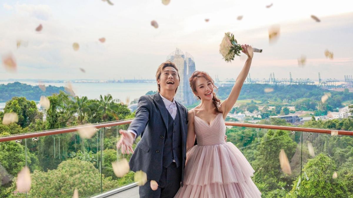 A Unique Hilltop Wedding at Mount Faber Peak