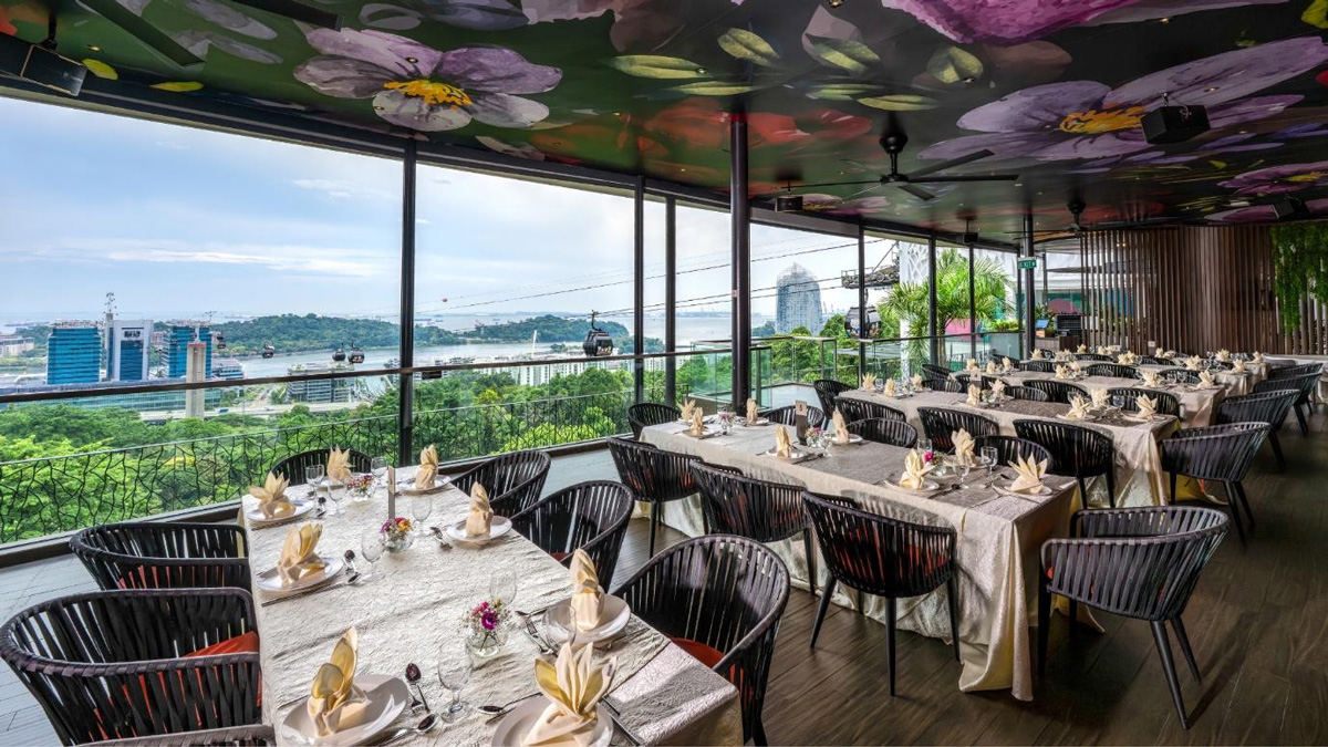 A Unique Hilltop Wedding at Mount Faber Peak