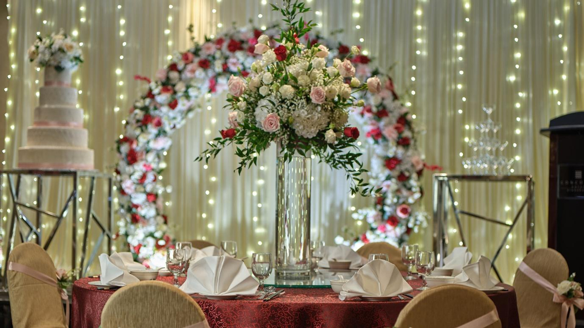 Concorde Hotel Singapore: The Orchard Road Ballroom Where Every Guest Has a View