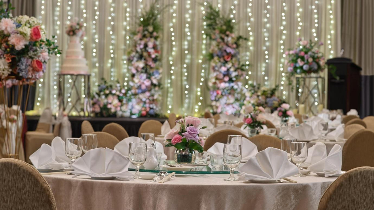 Concorde Hotel Singapore: The Orchard Road Ballroom Where Every Guest Has a View