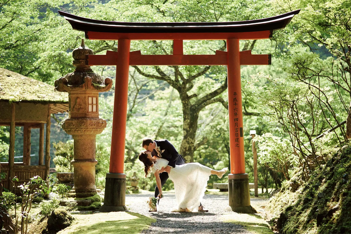 Why Singapore Couples Choose Overseas Pre-Wedding Photoshoots