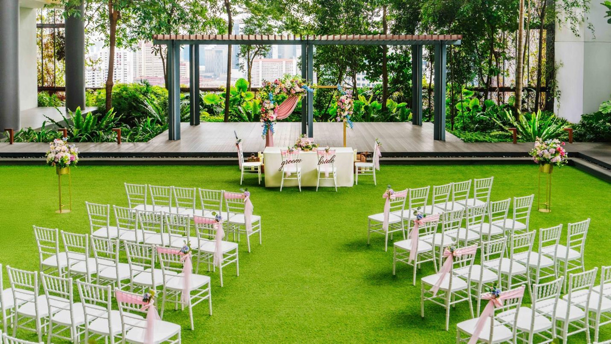 Oasia Hotel Downtown: Intimate Weddings with a Garden in the Sky