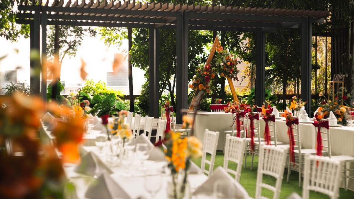 Oasia Hotel Downtown: Intimate Weddings with a Garden in the Sky