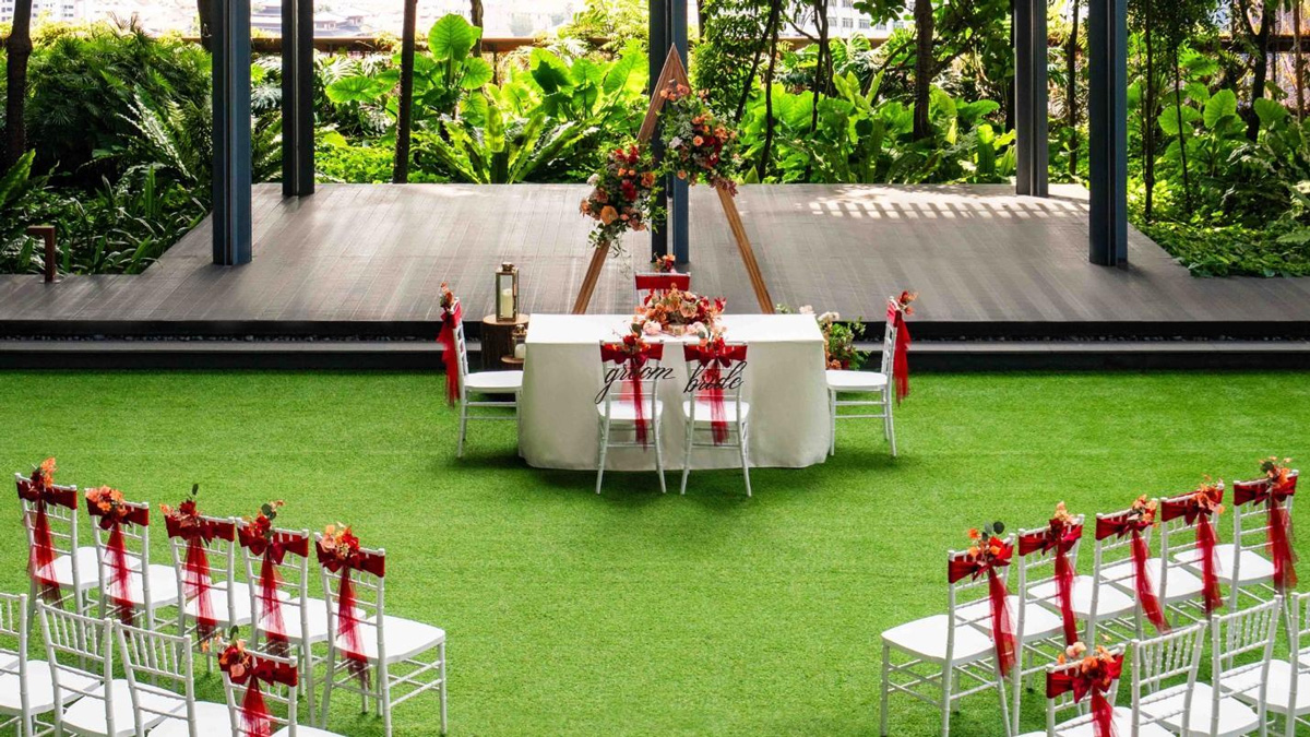 Oasia Hotel Downtown: Intimate Weddings with a Garden in the Sky