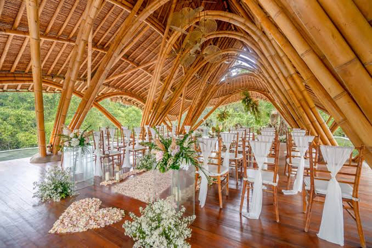 Is a Bali Destination Wedding Cheaper Than a Singapore Wedding?