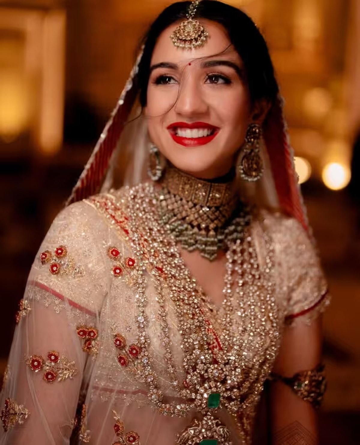 14 Gorgeous Indian Bridal Makeup Looks for Every Wedding Style