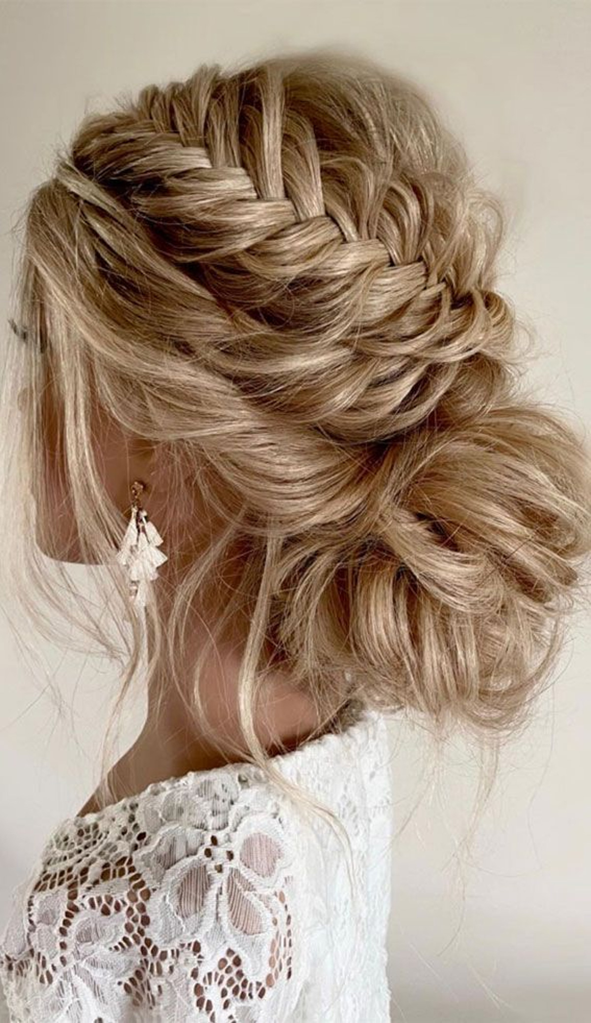 Bridal Hairstyles for Long Hair (2026 Guide)