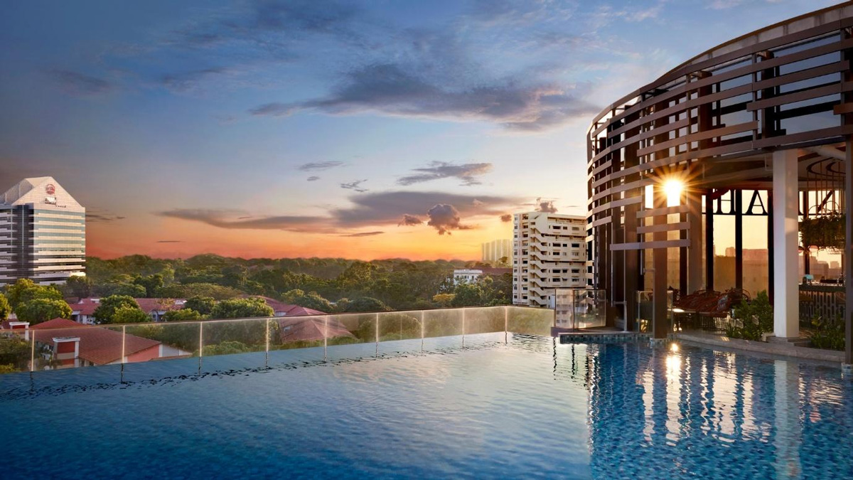 Momentus Hotel Alexandra: Celebrate Love Above the Skyline 