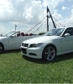 WHITE WEDDING CARS