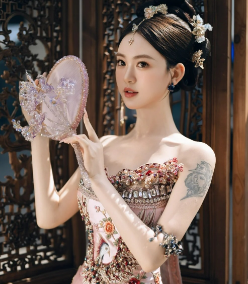 GV Gabriella Vania