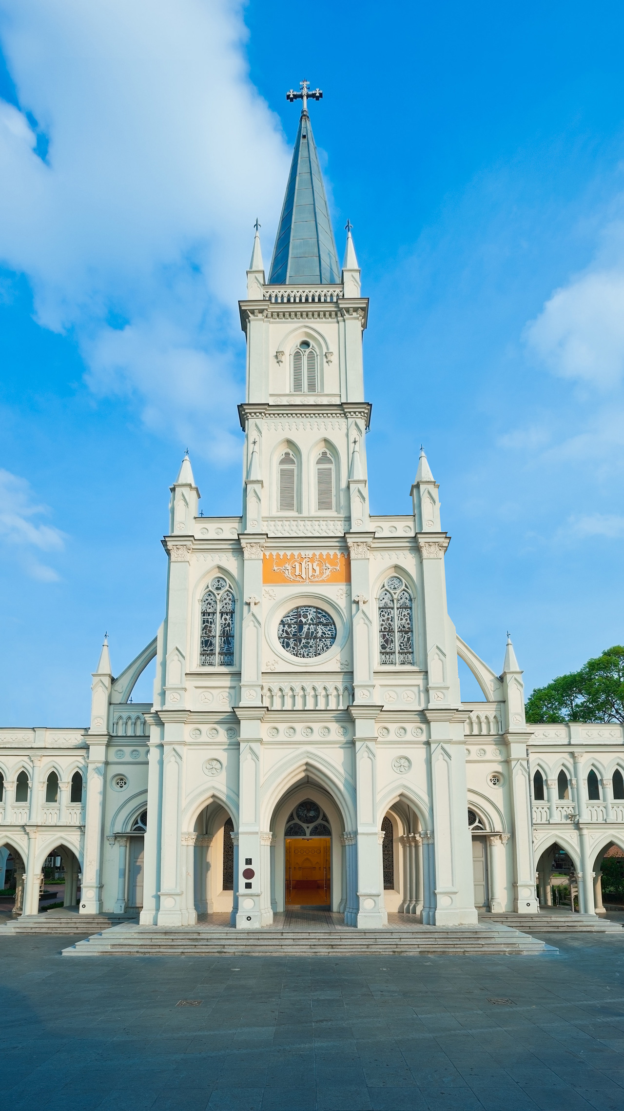 CHIJMES